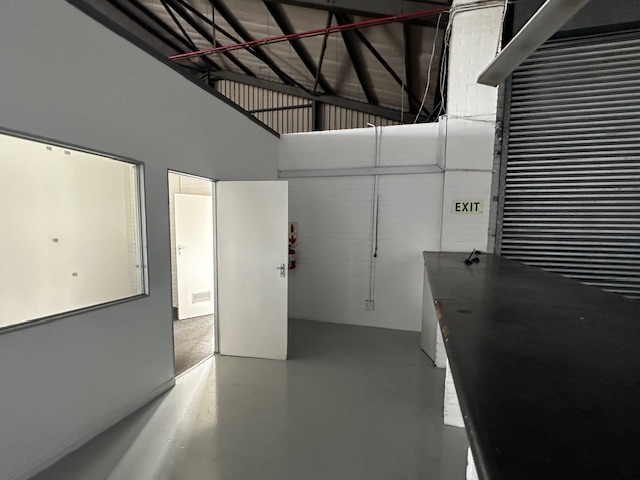 To Let Commercial Property for Rent in Maitland Western Cape